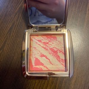 Hourglass Ambient Lighting Blush Vibrant Powder Highlighting Blush Diffused Heat